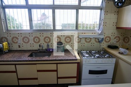 Casa à venda com 200m², 3 quartos e 3 vagasCozinha