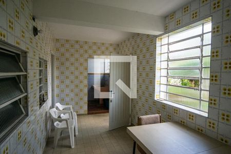 Casa à venda com 200m², 3 quartos e 3 vagasÁrea de Serviço