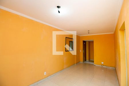 Sala de apartamento para alugar com 2 quartos, 56m² em Turiaçu, Rio de Janeiro