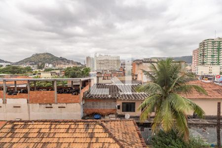 Vista do quarto 1 de apartamento para alugar com 2 quartos, 56m² em Turiaçu, Rio de Janeiro