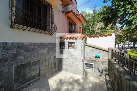 Casa para alugar com 88m², 2 quartos e sem vagaQuintal