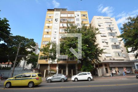 Apartamento para alugar com 123m², 3 quartos e 1 vagaFachada