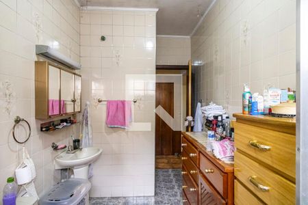 Casa à venda com 535m², 3 quartos e 2 vagasBanheiro 1 da Suíte