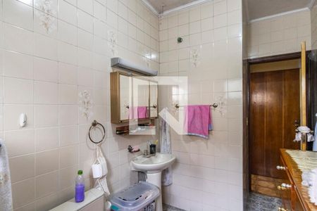 Casa à venda com 535m², 3 quartos e 2 vagasBanheiro 1 da Suíte