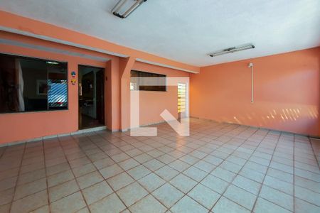 Casa à venda com 250m², 4 quartos e 3 vagasGaragem