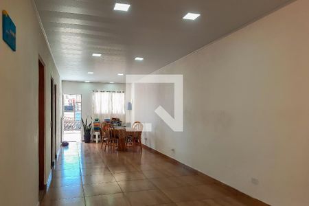 Casa à venda com 250m², 4 quartos e 3 vagasSala 2