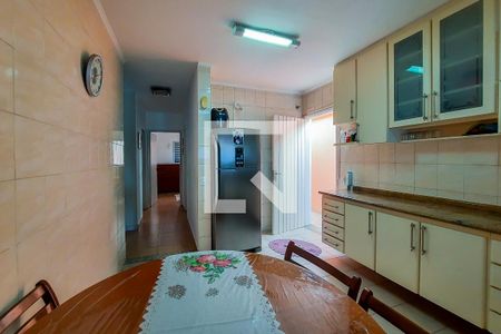 Casa à venda com 250m², 4 quartos e 3 vagasCozinha