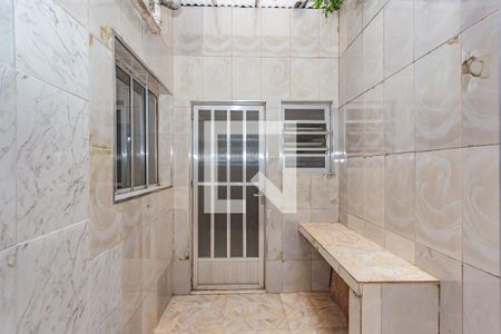 Casa à venda com 111m², 2 quartos e sem vagaQuintal