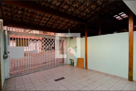 Casa à venda com 153m², 2 quartos e 2 vagasGaragem