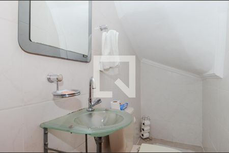 Casa à venda com 153m², 2 quartos e 2 vagasLavabo