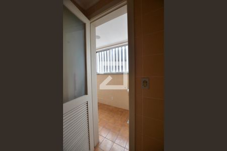 Apartamento para alugar com 96m², 3 quartos e 1 vagaBanheiro da Área de Serviço