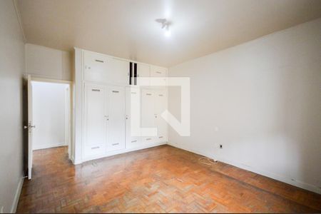 Apartamento à venda com 153m², 3 quartos e sem vaga Apartamento à venda com 153m², 3 quartos e sem vagaDormitório 2