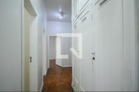 Apartamento à venda com 153m², 3 quartos e sem vaga Apartamento à venda com 153m², 3 quartos e sem vagaCorredor