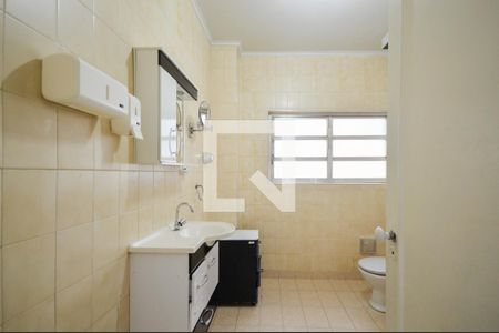 Apartamento à venda com 153m², 3 quartos e sem vaga Apartamento à venda com 153m², 3 quartos e sem vagaBanheiro 1