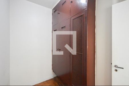 Apartamento à venda com 153m², 3 quartos e sem vaga Apartamento à venda com 153m², 3 quartos e sem vagaQuarto de Serviço