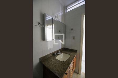 Casa à venda com 125m², 3 quartos e 1 vaga Casa à venda com 125m², 3 quartos e 1 vagaBanheiro 1