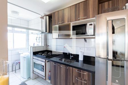 Apartamento à venda com 54m², 2 quartos e 1 vagaCozinha e área de serviço