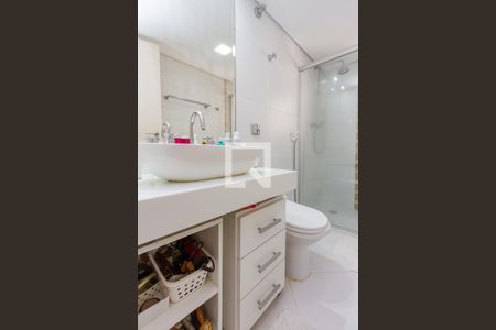 Apartamento à venda com 130m², 3 quartos e 2 vagasBanheiro da Suite