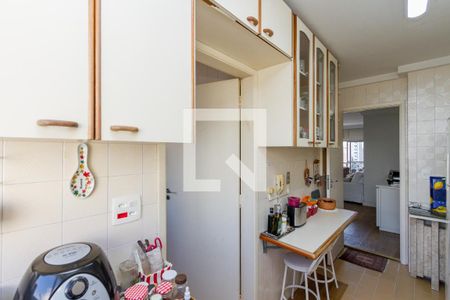 Apartamento à venda com 130m², 3 quartos e 2 vagasCozinha