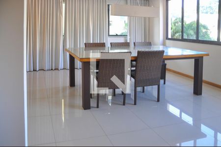 Apartamento para alugar com 110m², 3 quartos e 1 vagaÁrea comum - Salão de festas