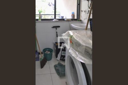 Apartamento para alugar com 110m², 3 quartos e 1 vagaÁrea de Serviço