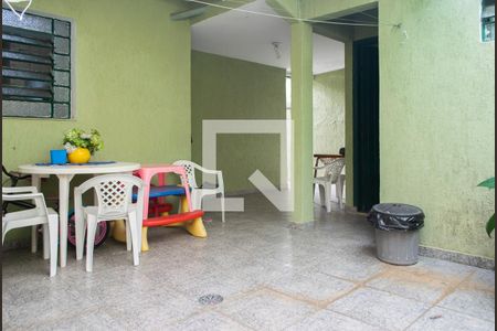Casa à venda com 130m², 3 quartos e 2 vagas Casa à venda com 130m², 3 quartos e 2 vagasQuintal