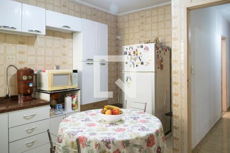 Casa à venda com 130m², 3 quartos e 2 vagas Casa à venda com 130m², 3 quartos e 2 vagasCozinha