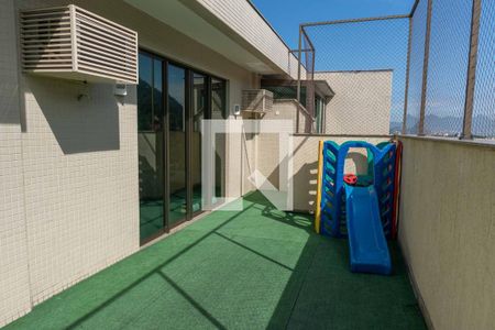 Apartamento à venda com 115m², 3 quartos e 2 vagasÁrea Comum - Playground