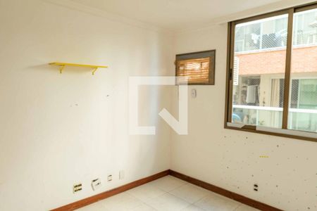 Apartamento à venda com 115m², 3 quartos e 2 vagasQuarto 2