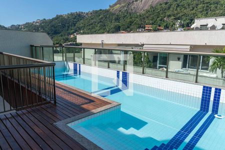 Apartamento à venda com 115m², 3 quartos e 2 vagasÁrea comum - Piscina