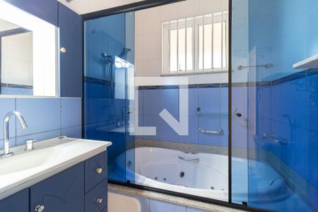 Casa à venda com 200m², 2 quartos e 2 vagas Casa à venda com 200m², 2 quartos e 2 vagasBanheiro Social 1