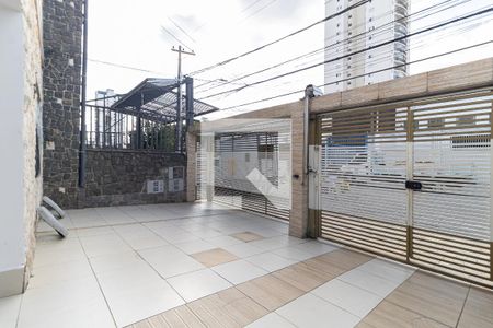 Casa à venda com 200m², 2 quartos e 2 vagas Casa à venda com 200m², 2 quartos e 2 vagasGaragem