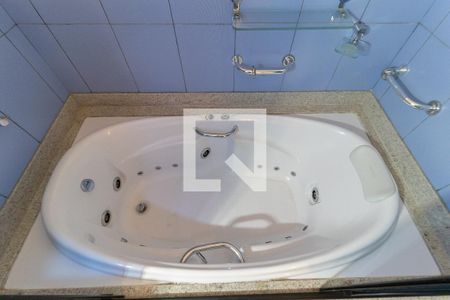 Casa à venda com 200m², 2 quartos e 2 vagas Casa à venda com 200m², 2 quartos e 2 vagasBanheiro Social 1