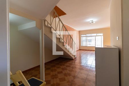 Sala de casa à venda com 2 quartos, 200m² em Vila Moinho Velho, São Paulo