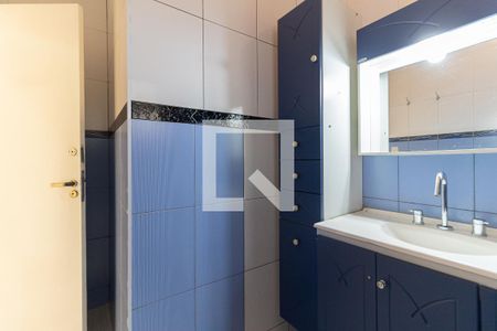 Casa à venda com 200m², 2 quartos e 2 vagas Casa à venda com 200m², 2 quartos e 2 vagasBanheiro Social 1