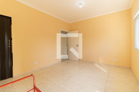 Casa à venda com 200m², 2 quartos e 2 vagas Casa à venda com 200m², 2 quartos e 2 vagasSuíte