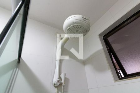 Apartamento para alugar com 100m², 2 quartos e 1 vaga Apartamento para alugar com 100m², 2 quartos e 1 vagaDetalhe do banheiro da suíte