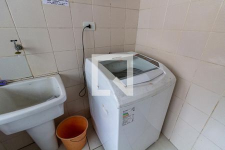 Apartamento para alugar com 100m², 2 quartos e 1 vaga Apartamento para alugar com 100m², 2 quartos e 1 vagaDetalhe da área de serviço