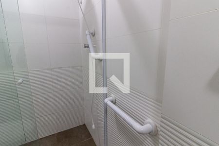 Apartamento para alugar com 100m², 2 quartos e 1 vaga Apartamento para alugar com 100m², 2 quartos e 1 vagaDetalhe do banheiro social
