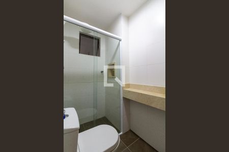 Apartamento para alugar com 100m², 2 quartos e 1 vaga Apartamento para alugar com 100m², 2 quartos e 1 vagaBanheiro da suíte