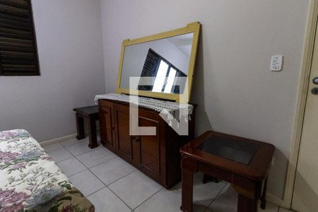 Apartamento para alugar com 100m², 2 quartos e 1 vaga Apartamento para alugar com 100m², 2 quartos e 1 vagaDetalhe da suíte