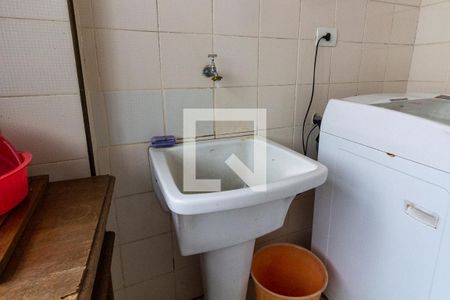 Apartamento para alugar com 100m², 2 quartos e 1 vaga Apartamento para alugar com 100m², 2 quartos e 1 vagaDetalhe da área de serviço