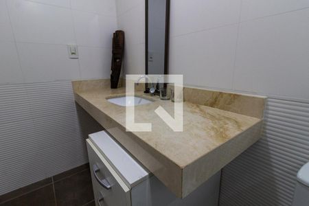 Apartamento para alugar com 100m², 2 quartos e 1 vaga Apartamento para alugar com 100m², 2 quartos e 1 vagaDetalhe do banheiro social