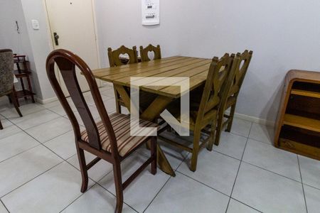 Detalhe da sala de jantar de apartamento para alugar com 2 quartos, 100m² em Canto do Forte, Praia Grande
