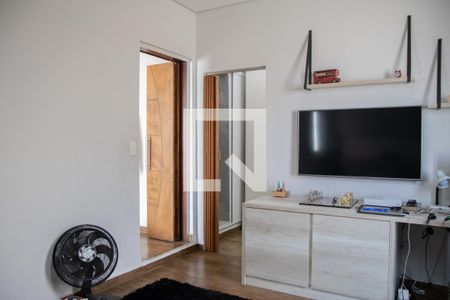 Casa à venda com 270m², 4 quartos e 2 vagas Casa à venda com 270m², 4 quartos e 2 vagasQuarto 4