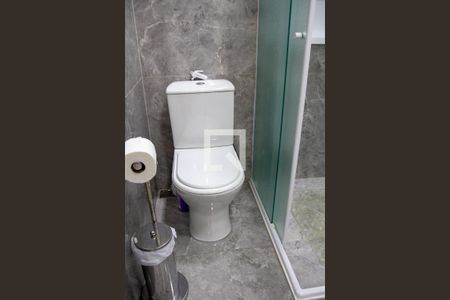 Casa à venda com 270m², 4 quartos e 2 vagas Casa à venda com 270m², 4 quartos e 2 vagasBanheiro do Quarto 4