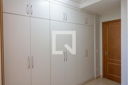 Apartamento para alugar com 137m², 3 quartos e 2 vagas Apartamento para alugar com 137m², 3 quartos e 2 vagasSuíte 1