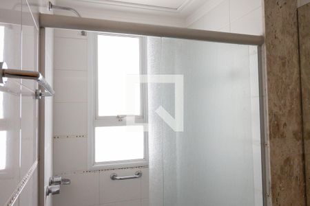 Apartamento para alugar com 137m², 3 quartos e 2 vagas Apartamento para alugar com 137m², 3 quartos e 2 vagasBanheiro Suíte 2