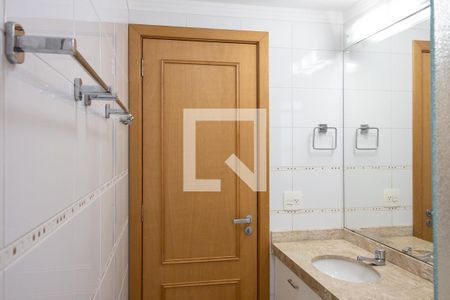 Banheiro Suíte 3 de apartamento para alugar com 3 quartos, 137m² em Jardim Irajá, Ribeirão Preto