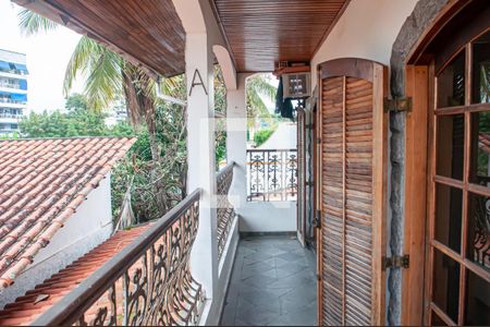 Casa à venda com 500m², 6 quartos e 12 vagasvaranda quarto 3 e 4